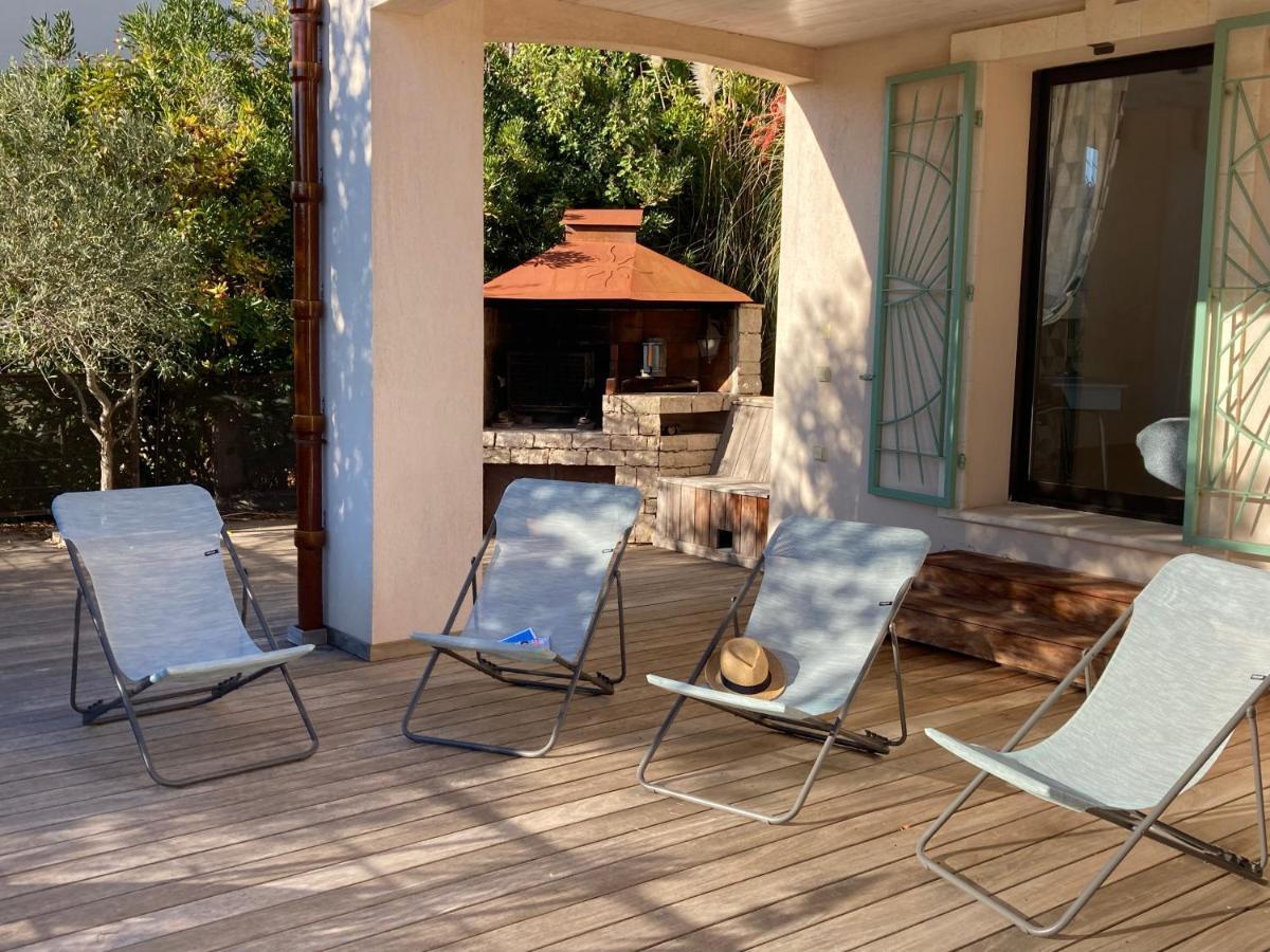 Villa Les Ecureuils Frejus Bagian luar foto