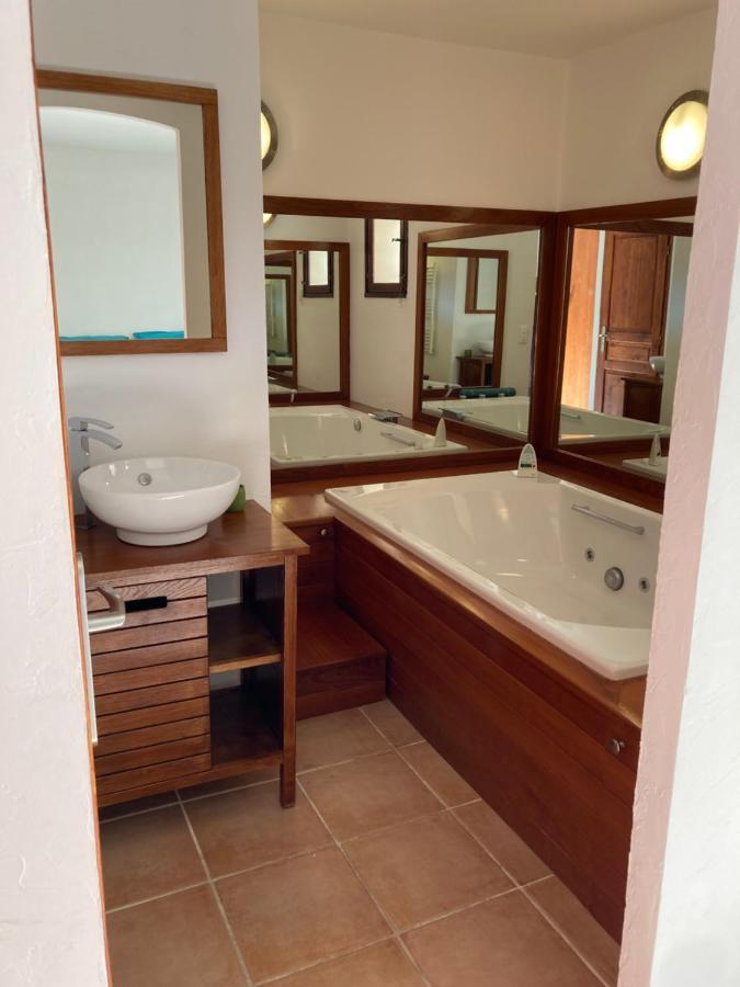 Villa Les Ecureuils Frejus Bagian luar foto