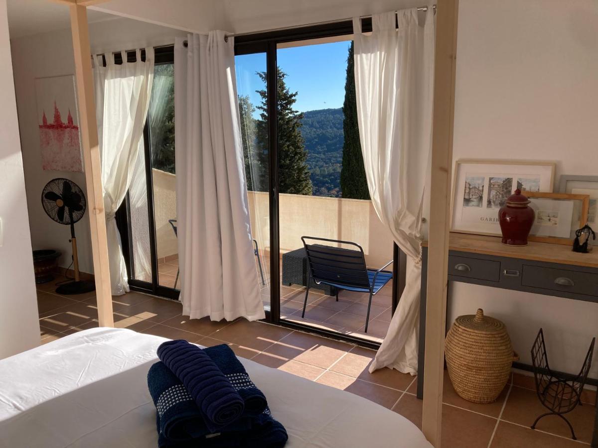 Villa Les Ecureuils Frejus Bagian luar foto